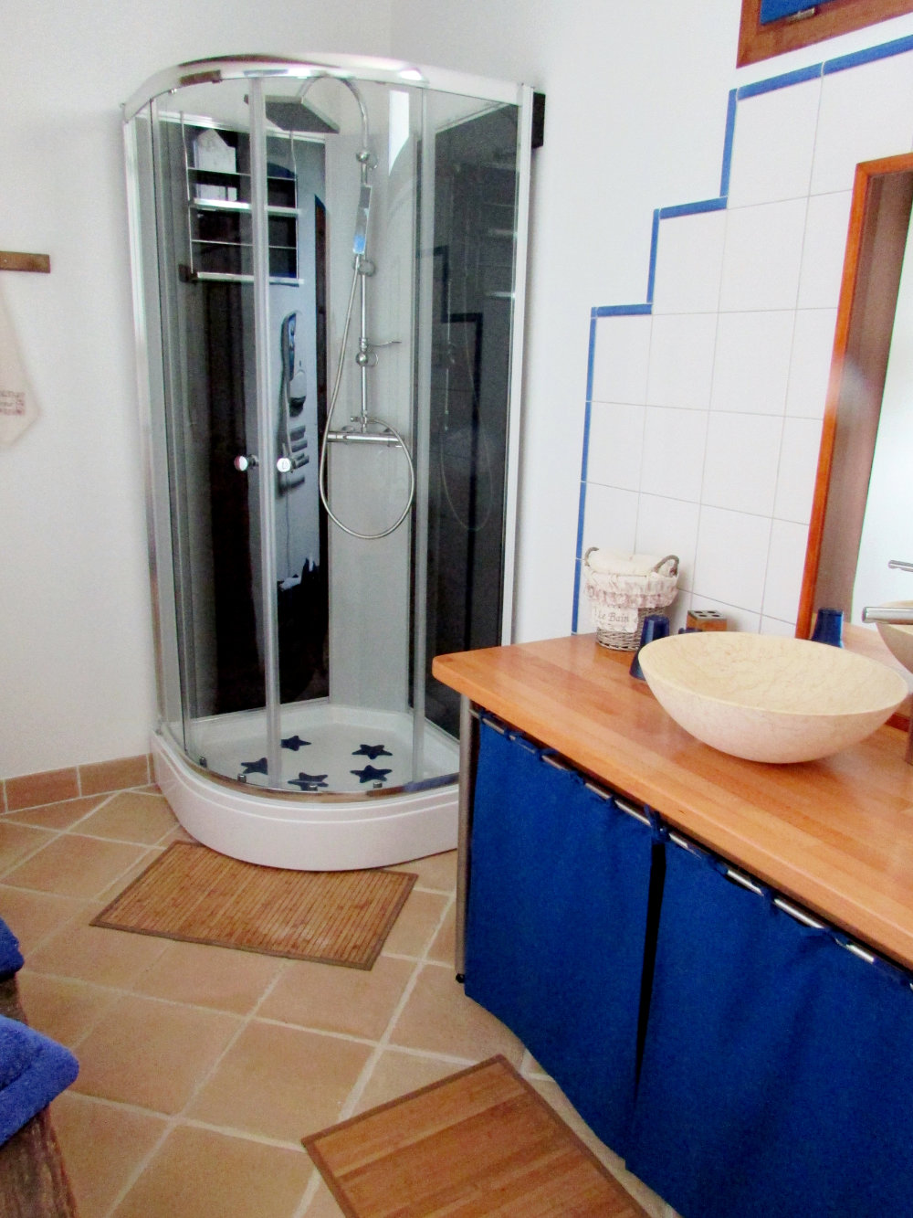 gite salle de bain tournesol